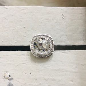 💎 Swarovski Crystal ring 💍🦢